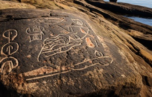 Bronze Age rock art carvings Tanum Sweden style
